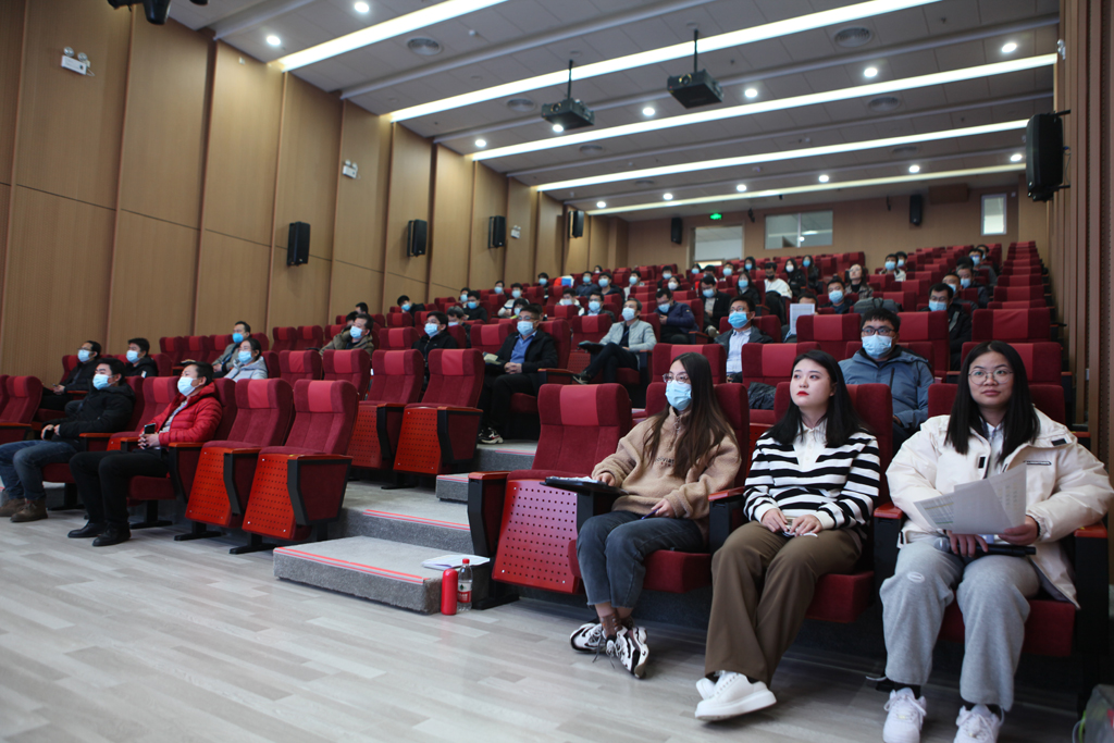 优游国际微电召开2021年大学生述职会