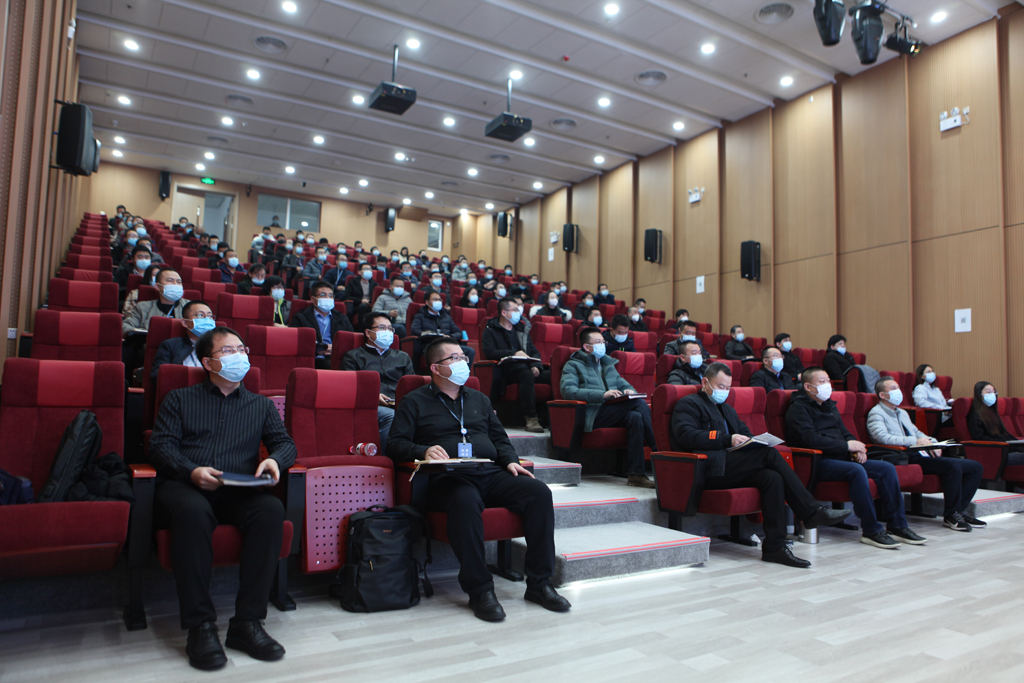 优游国际微电召开中干高管述职会议